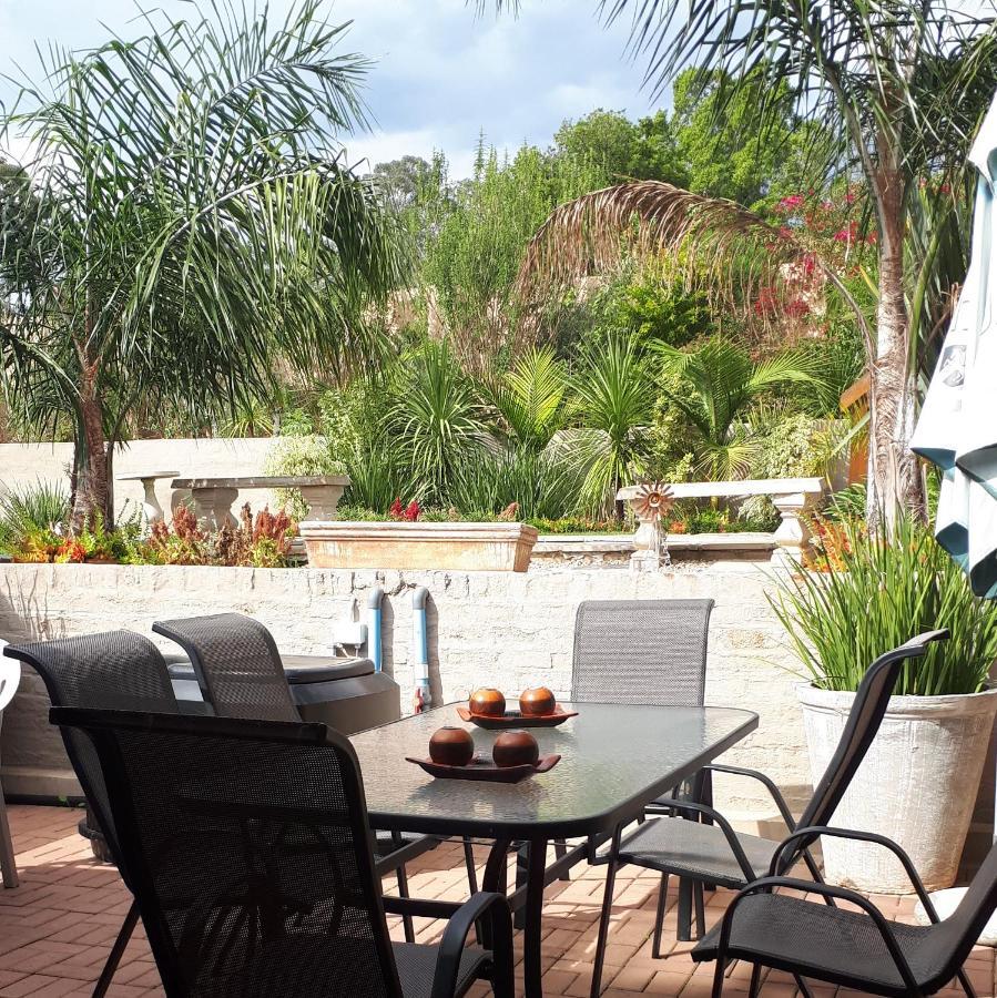 סוולנדאם Flametree Guesthouse מראה חיצוני תמונה