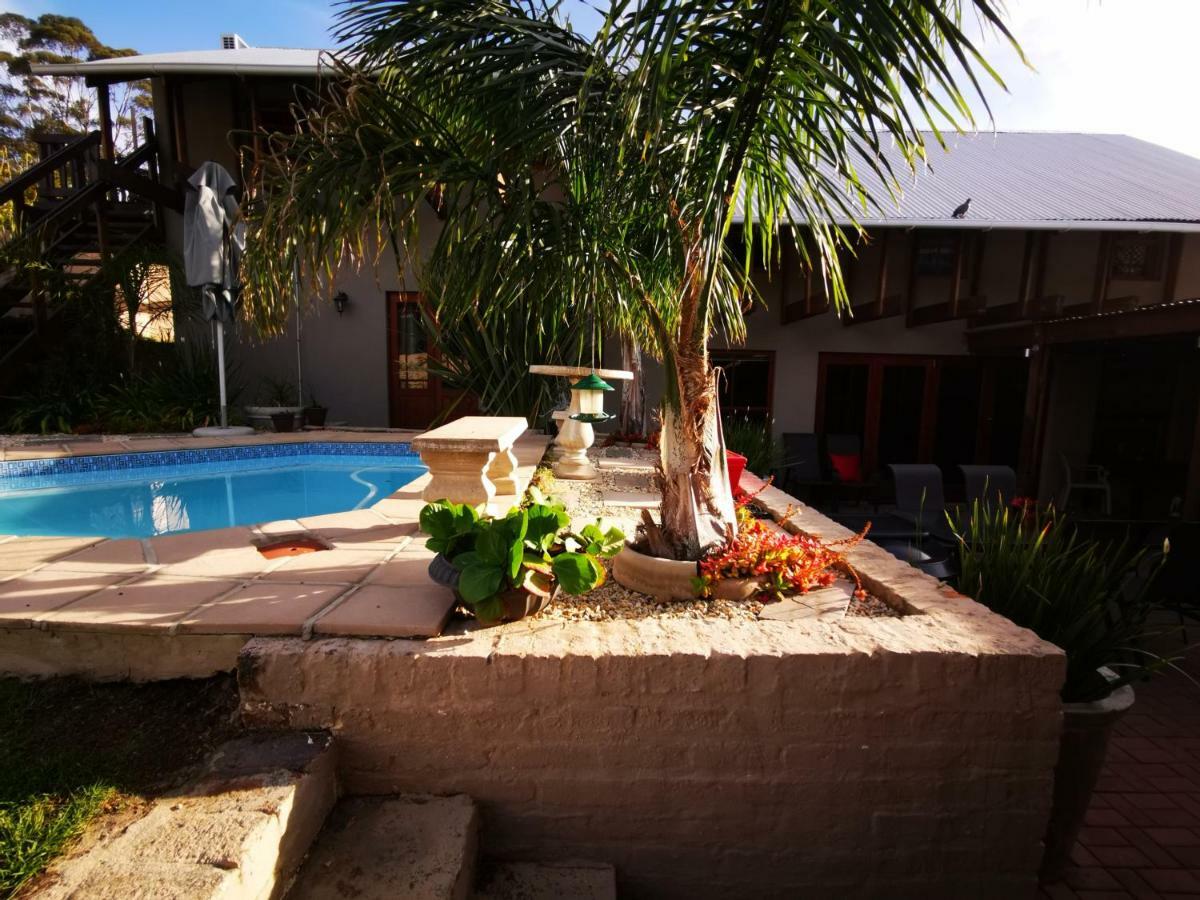 סוולנדאם Flametree Guesthouse מראה חיצוני תמונה
